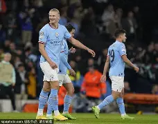 九游体育官网-哈兰德连续二十场比赛得分超过问鼎冠军哈兰德与50激战曼联分钟，莎拉波娃与40激战拜仁分钟都惊呆了